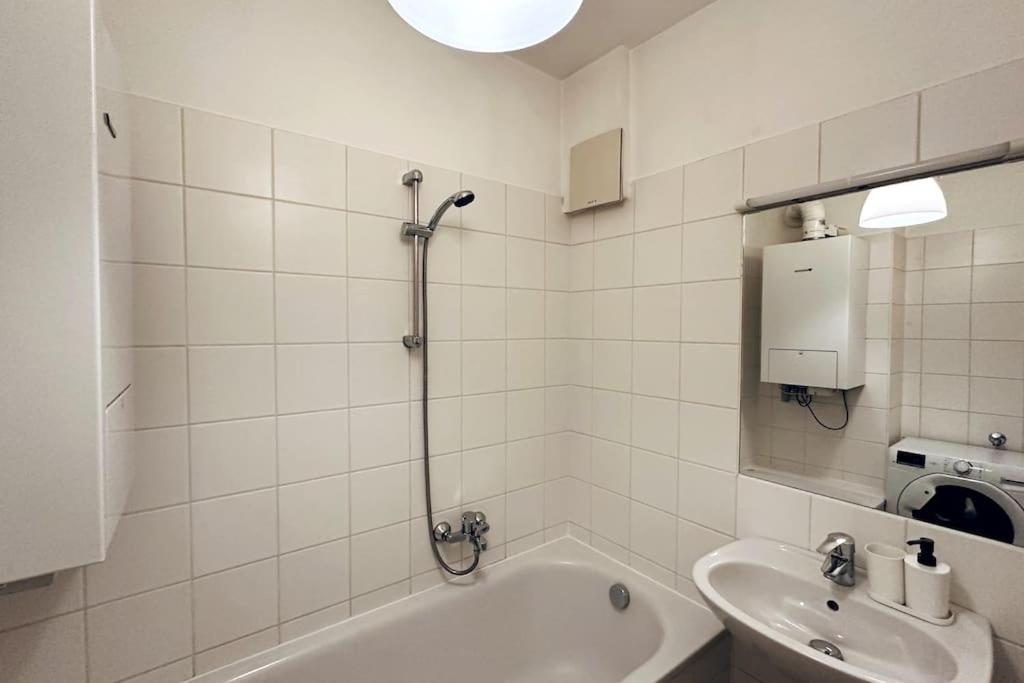 Cosy & New Urban Apartment In Green Hood ウィーン エクステリア 写真